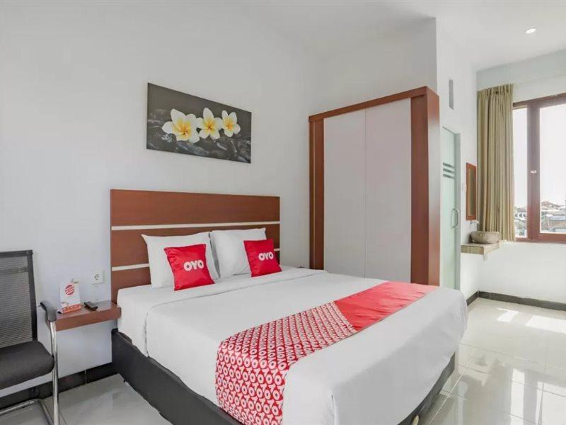 Oyo 3852 Valomia Guest House Ντενπασάρ Εξωτερικό φωτογραφία