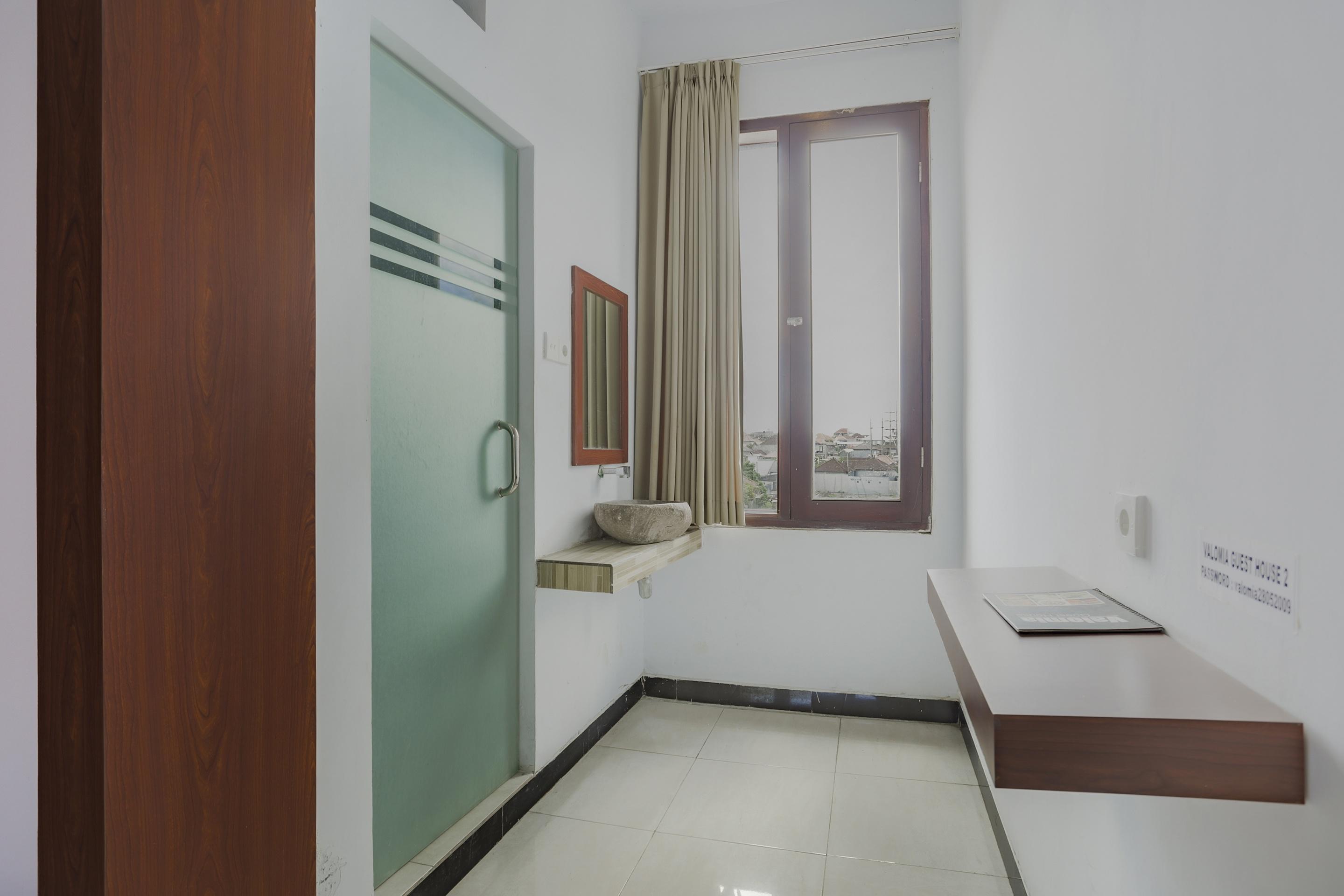 Oyo 3852 Valomia Guest House Ντενπασάρ Εξωτερικό φωτογραφία