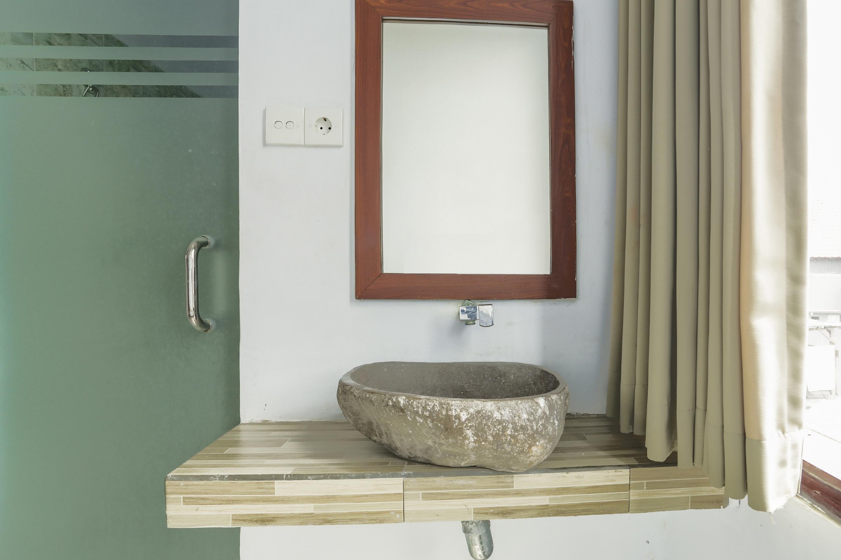 Oyo 3852 Valomia Guest House Ντενπασάρ Εξωτερικό φωτογραφία